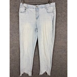 Chalk Paige Women's XL‎ Light Wash Raw Hem Cropped Jeans Denim Comfort Waist